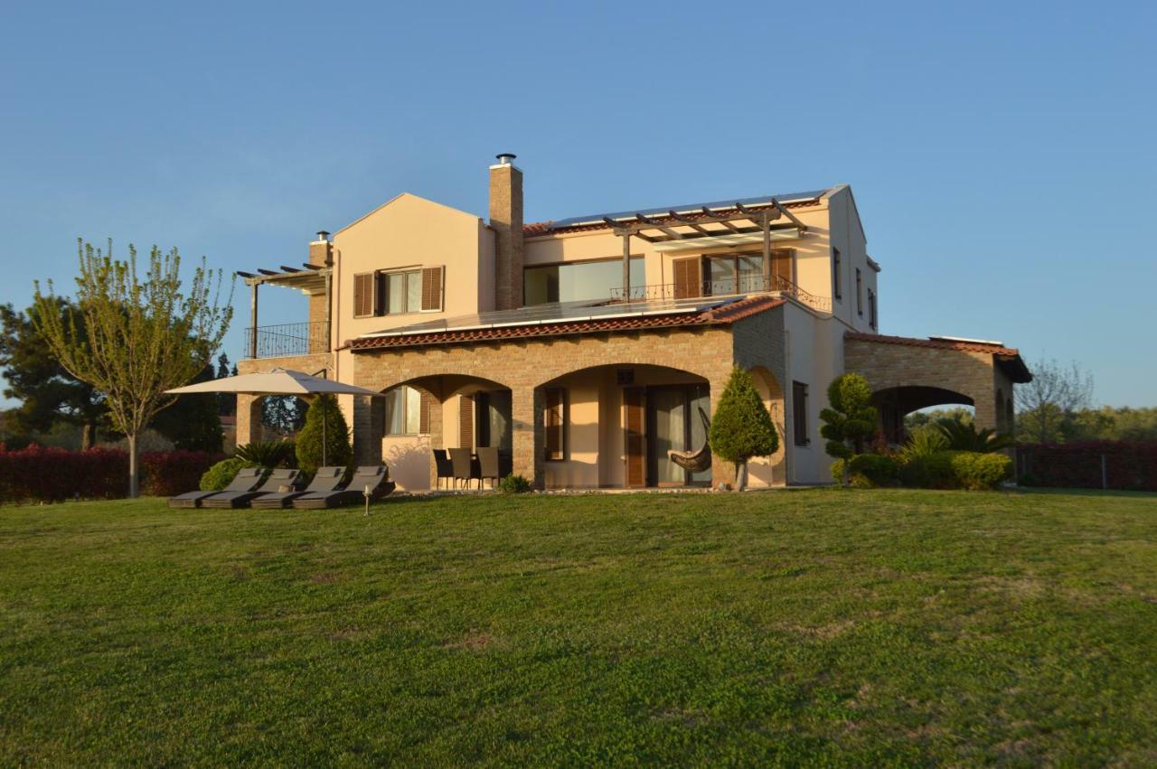 M Varkes Villa Неа-Муданья Экстерьер фото